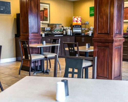 Hotel Comfort Inn And Suites Franklin