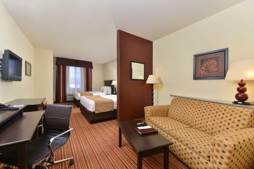 Hotel Comfort Suites Alexandria