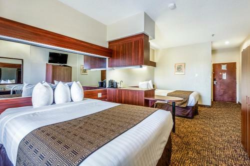 Hotel Microtel Inn And Suites