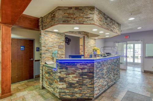 Hotel Microtel Inn And Suites