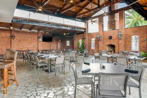 Hotel Clarion Inn Conference Center Gonzales