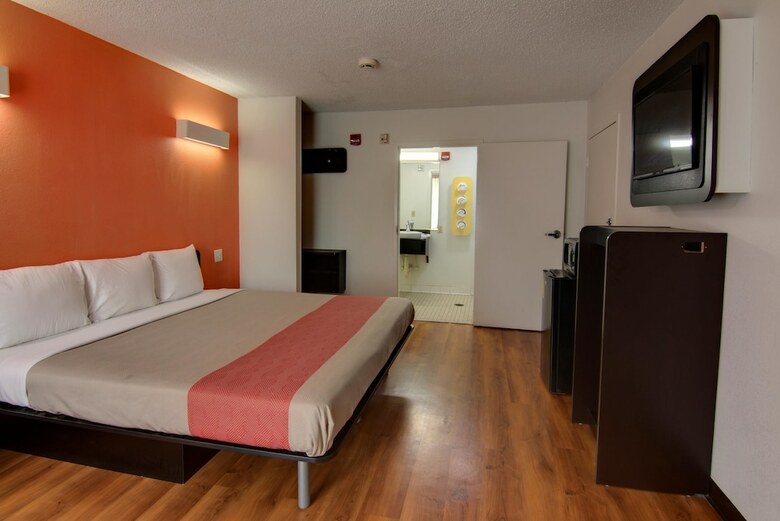 Motel 6 West Monroe