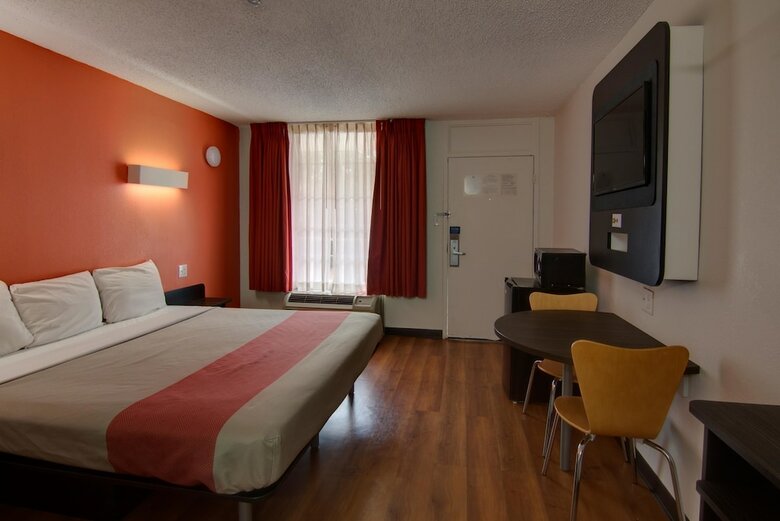 Motel 6 West Monroe