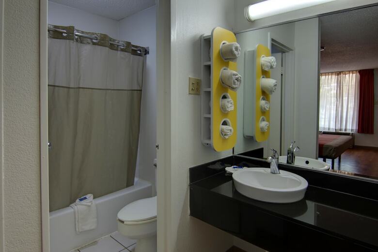 Motel 6 West Monroe