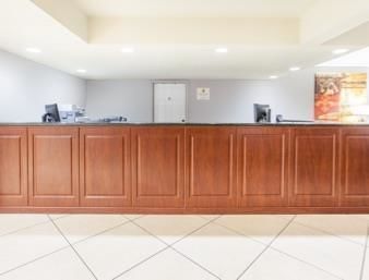 Hotel Super 8 Monroe West