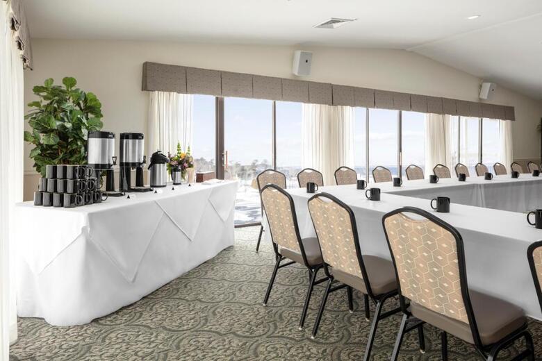 Atlantic Oceanside Hotel & Conference Center