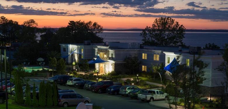 Atlantic Oceanside Hotel & Conference Center