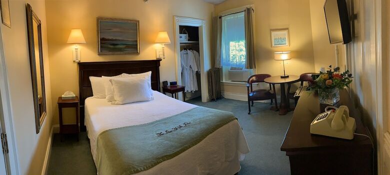 Posada Inn At St John