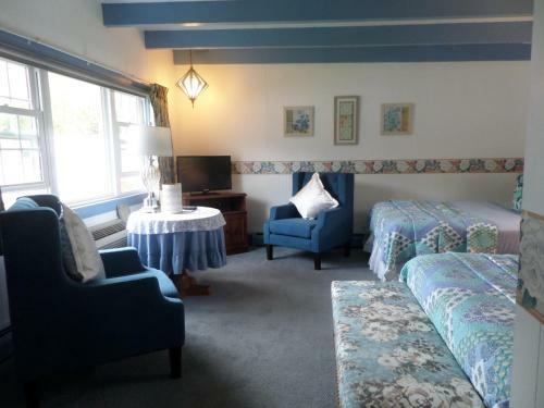 Claddagh Motel & Suites