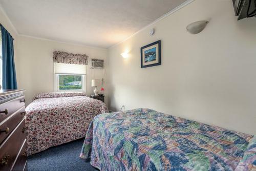 Ne'r Beach Motel