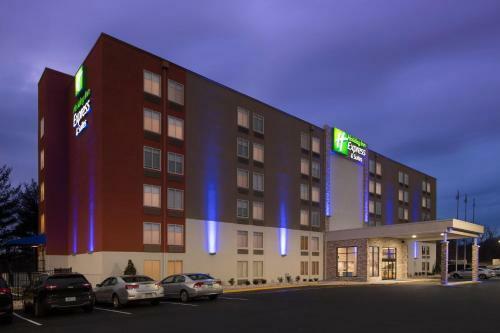 College Park Hotel & Suites