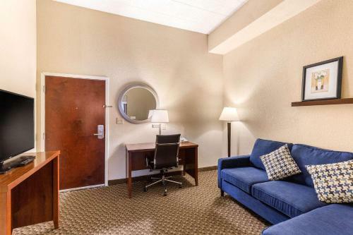 Hotel Comfort Suites Columbia Gateway
