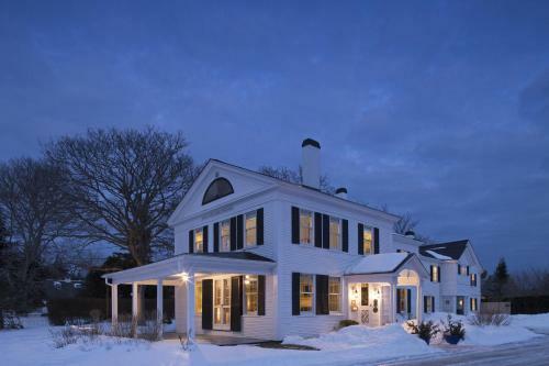Bed & Breakfast Chatham Gables Inn