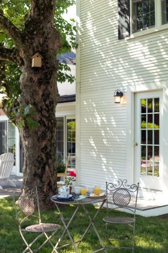 Bed & Breakfast Chatham Gables Inn