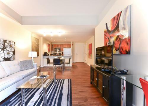Luxury Apartments Steps Away From Massachusetts General Hospital