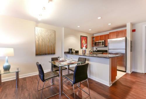 Luxury Apartments Steps Away From Massachusetts General Hospital