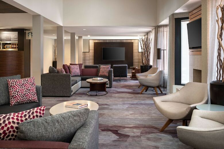 Hotel Courtyard By Marriott Phoenix Camelback