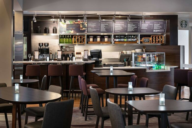 Hotel Courtyard By Marriott Phoenix Camelback