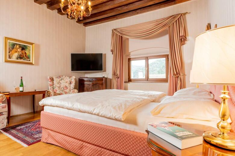 Hotel Schloss Duernstein