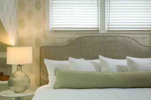 Bed & Breakfast Brass Lantern Inn