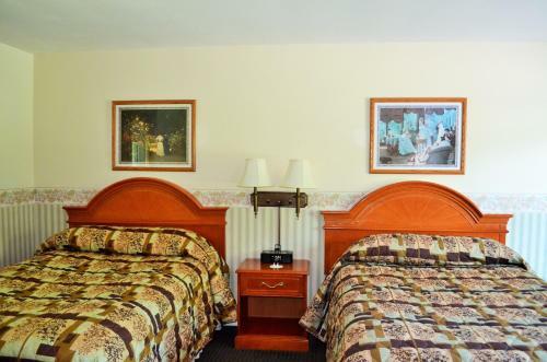 Maple Terrace Motel