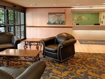 Hotel Baymont Inn & Suites - Battle Creek