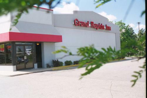 Hotel Grand Rapids Inn