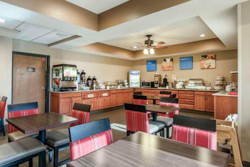 Hotel Americinn Kalamazoo