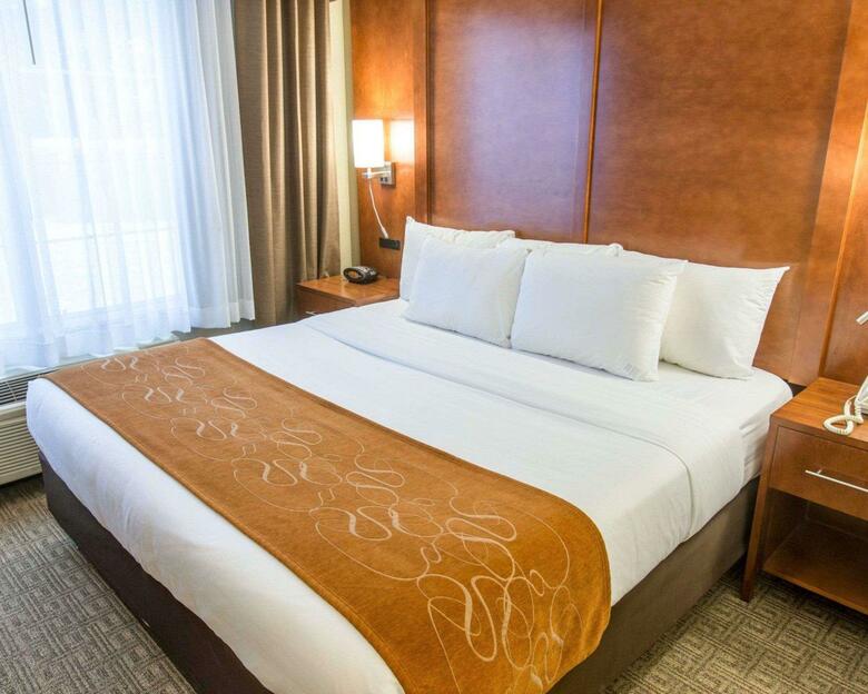Hotel Comfort Suites Marquette