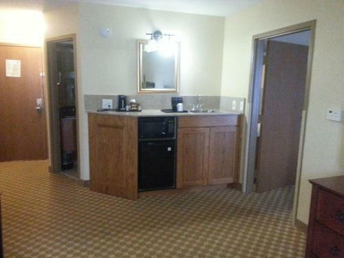 Hotel Country Inn & Suites Saginaw