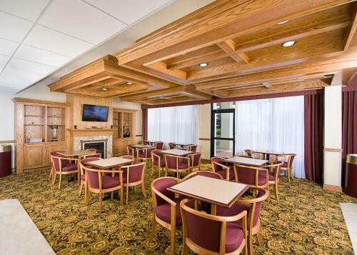 Hotel Country Inn & Suites Saginaw