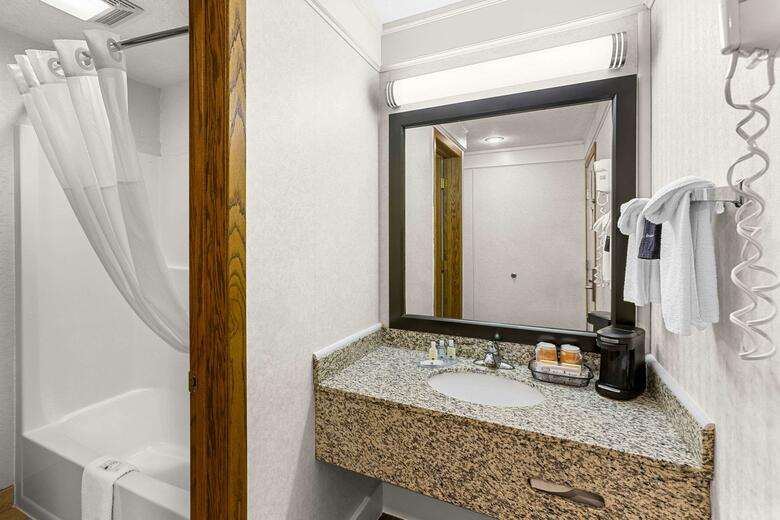 Hotel Quality Inn Lakefront