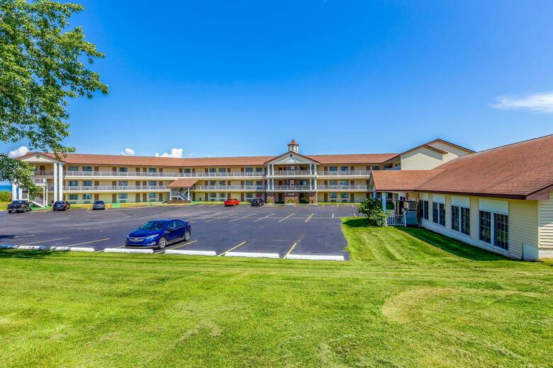 Hotel Quality Inn Lakefront