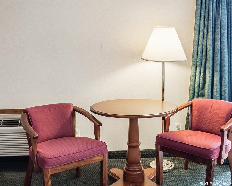Hotel Quality Inn Lakefront