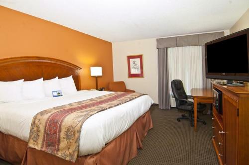 Hotel Baymont By Wyndham Hattiesburg