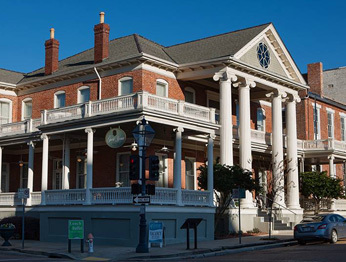 Bed & Breakfast Eola Hotel