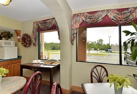 Motel America Best Value Inn & Suites Moss Point