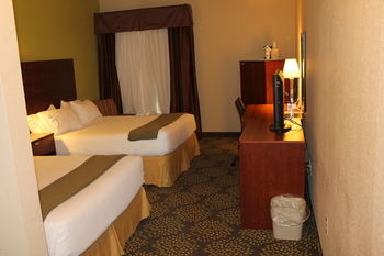 Holiday Inn Express Hotel & Suites Starkville