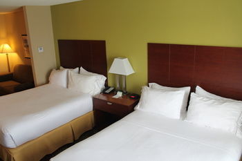 Holiday Inn Express Hotel & Suites Starkville