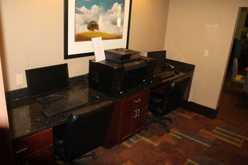 Holiday Inn Express Hotel & Suites Starkville