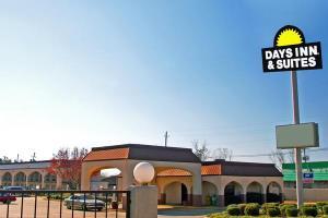 Holiday Inn Express Hotel & Suites Starkville