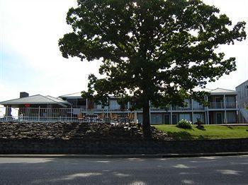 Posada Oak Grove Inn