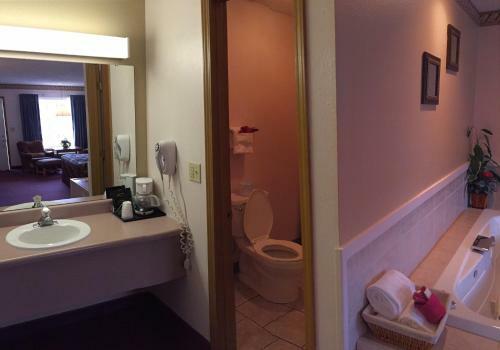 Motel Twelve Oaks Inn