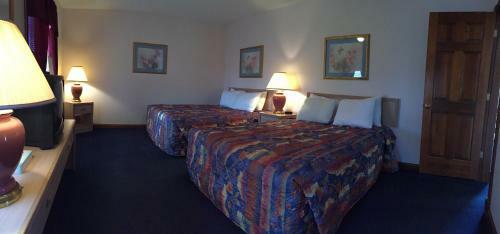 Motel Twelve Oaks Inn