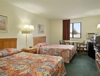 Hotel Super 8 Eureka/six Flags Nearby