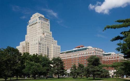 Chase Park Plaza Hotel