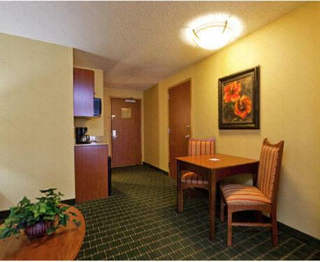 The Q Hotel & Suites