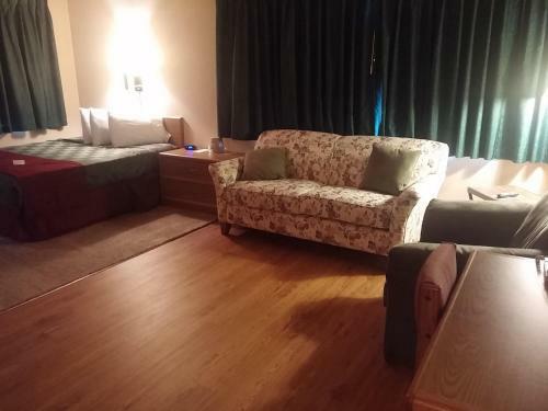Mid Town Motel