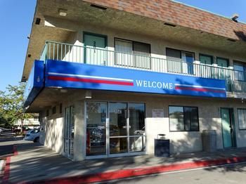 Motel 6 Kalispell