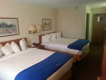 Hotel New Victorian Inn & Suites Kearney
